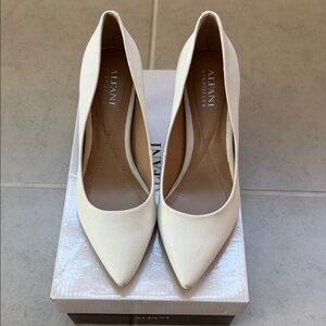 Alfani Elegant Cream Heels
